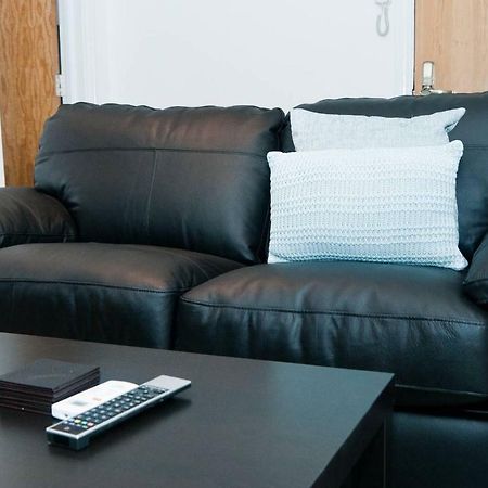 1BD Apartment in Dalston Londen Buitenkant foto